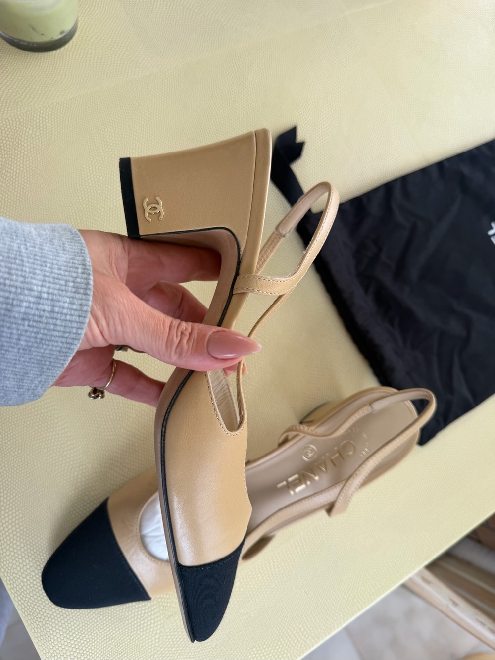 CHANEL Beige and Black Two-Tone Slingback Pumps - Picture 3 of 10